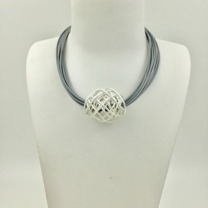 Silver Coloured Necklace with Magnetic Fastening (G452) | Silver Jewellery