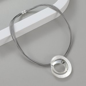 Necklace silver swirl leather
