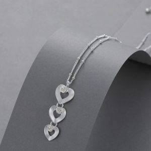 Heart drop necklace silver
