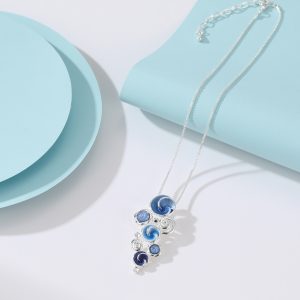 pretty blue swirl necklace