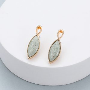 Stylish agate earrings